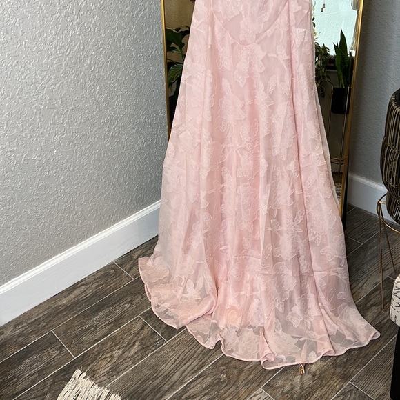 House of Cb 'Seren' Soft Pink Floral Lace Back Maxi Dress NWT - Picture 10 of 13